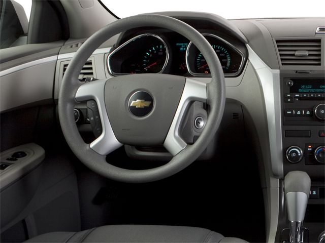 2011 Chevrolet Traverse LT w/1LT