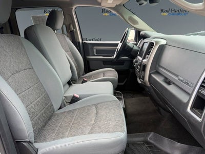 2017 RAM 1500 Big Horn Crew Cab 4x4 6'4" Box