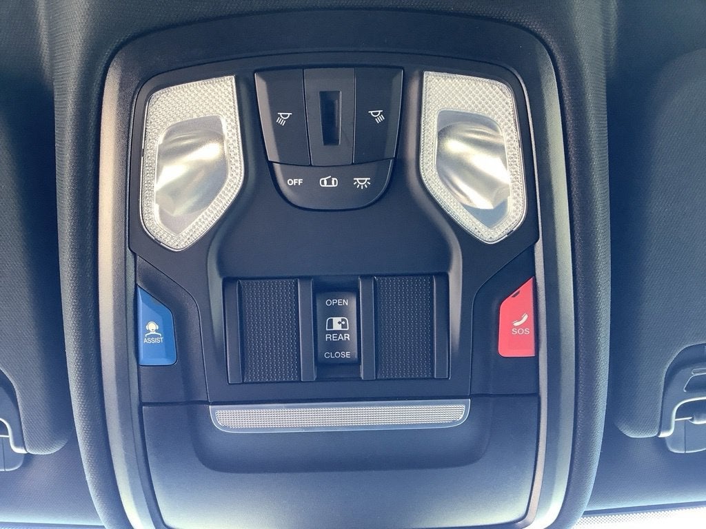 2023 RAM 1500 Big Horn Crew Cab 4x4 5'7" Box