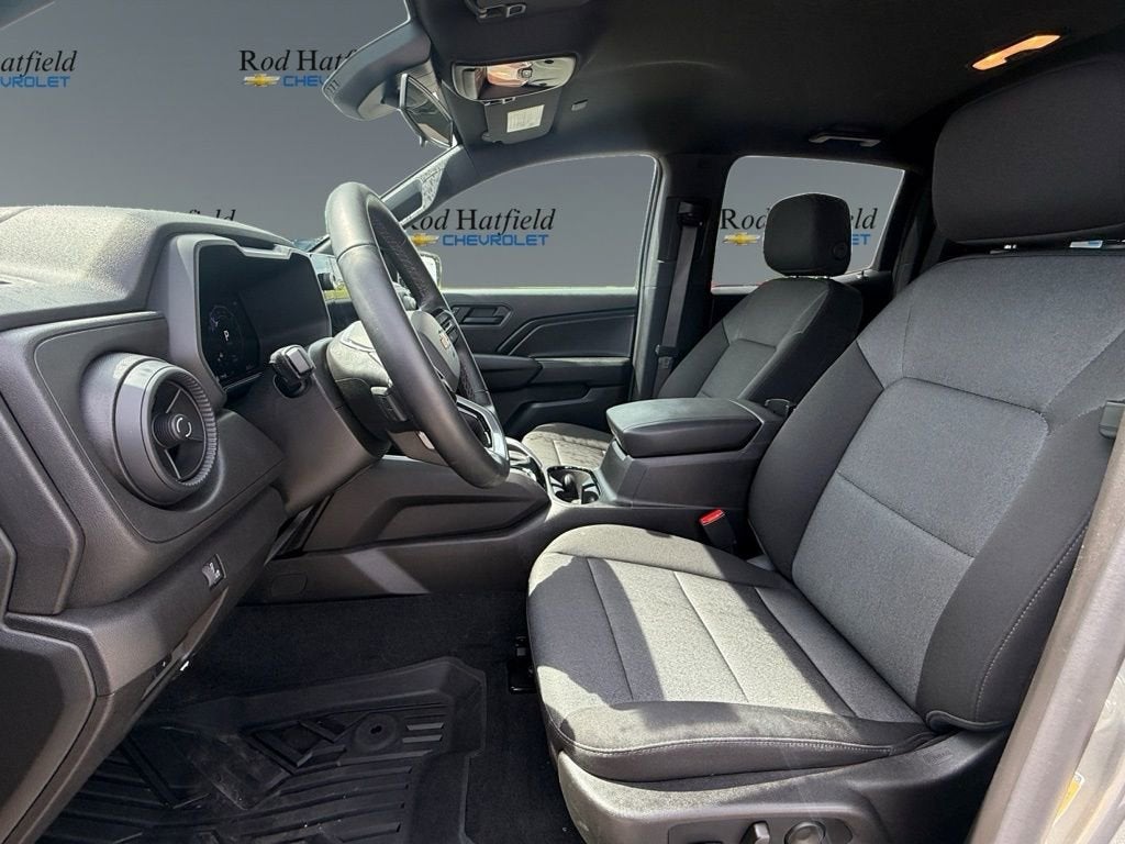 2025 Chevrolet Colorado WT/LT