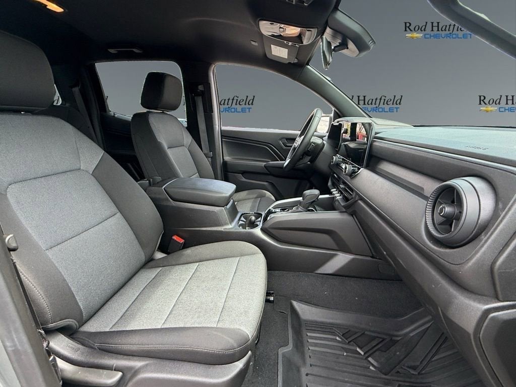 2025 Chevrolet Colorado WT/LT