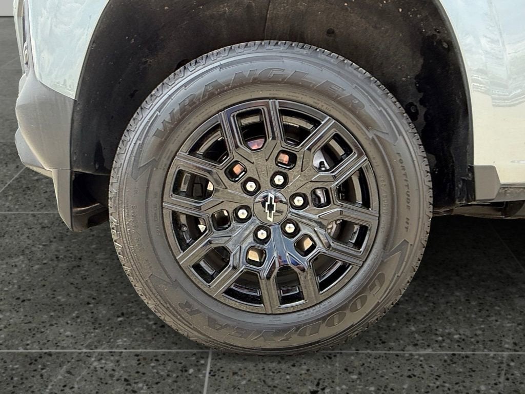 2025 Chevrolet Colorado WT/LT