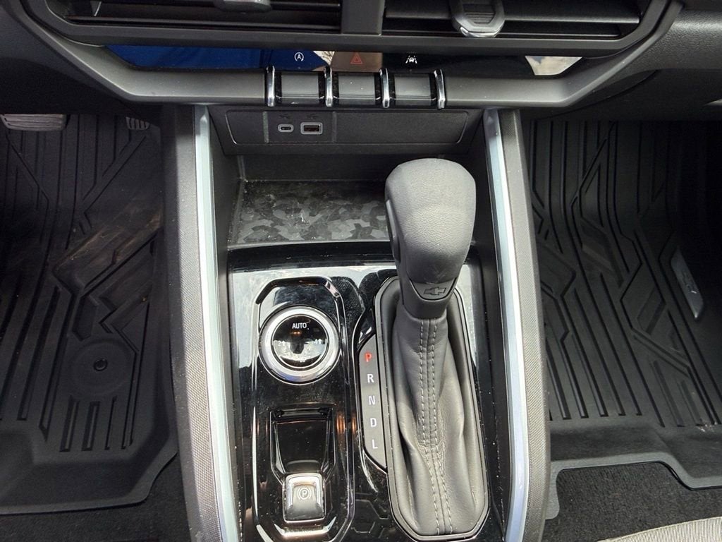 2025 Chevrolet Colorado WT/LT