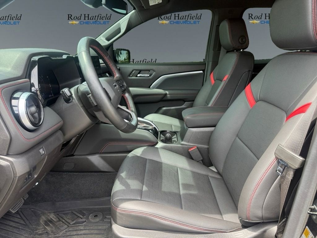 2023 Chevrolet Colorado Z71 - Photo 10