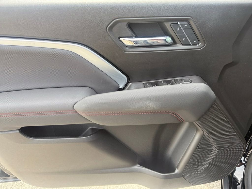 2023 Chevrolet Colorado Z71 - Photo 14