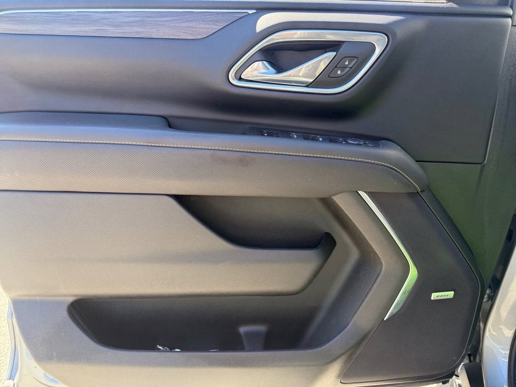 2024 GMC Yukon SLT - Photo 18