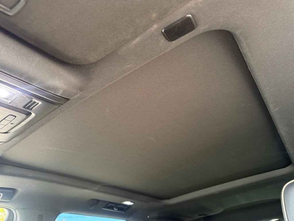 2024 GMC Yukon SLT - Photo 21