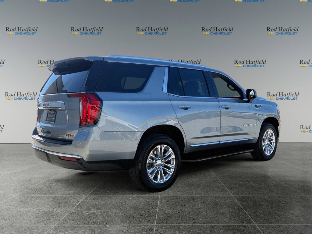 2024 GMC Yukon SLT - Photo 7