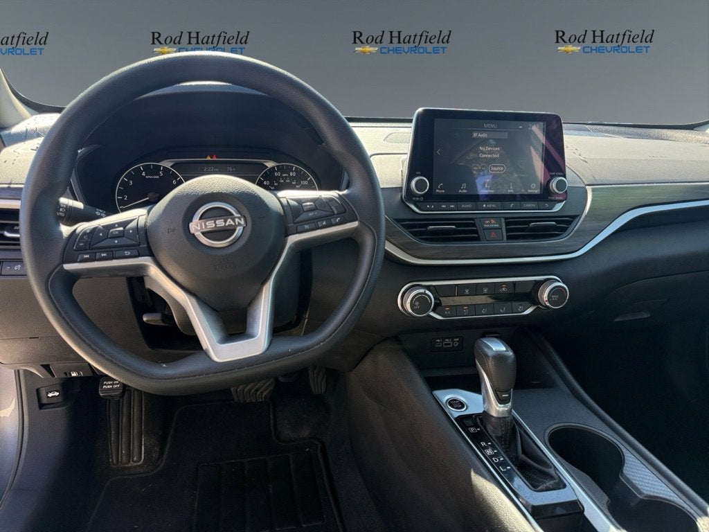 2025 Nissan Altima SV - Photo 11