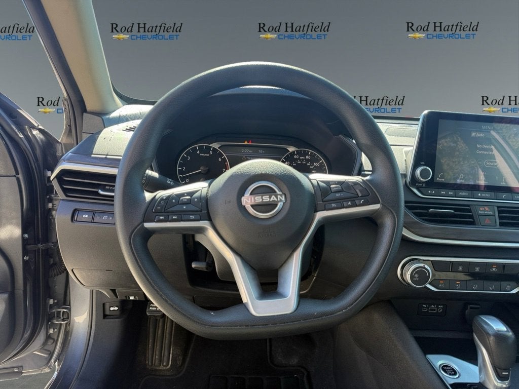 2025 Nissan Altima SV - Photo 14