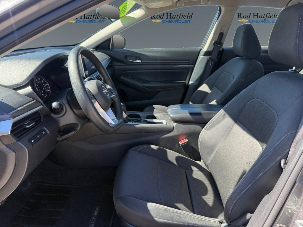 2025 Nissan Altima SV - Photo 7