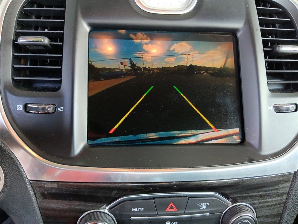 2017 Chrysler 300 Limited