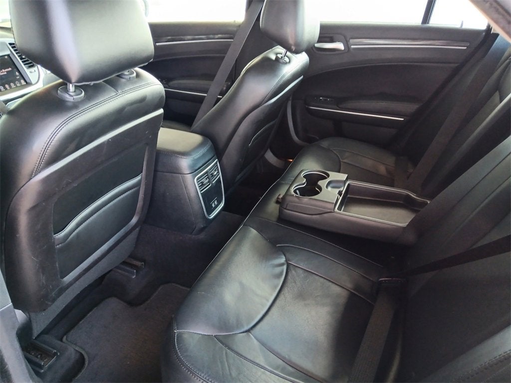 2017 Chrysler 300 Limited