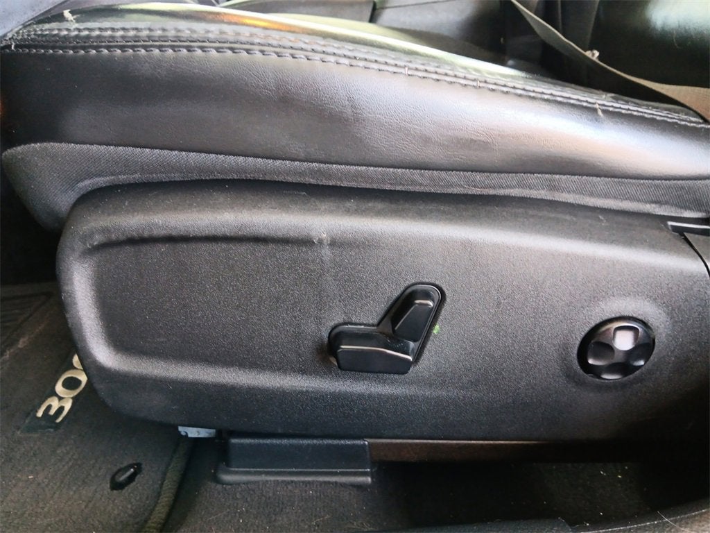 2017 Chrysler 300 Limited