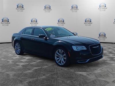 2017 Chrysler 300 Limited