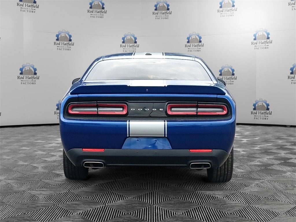2022 Dodge Challenger SXT