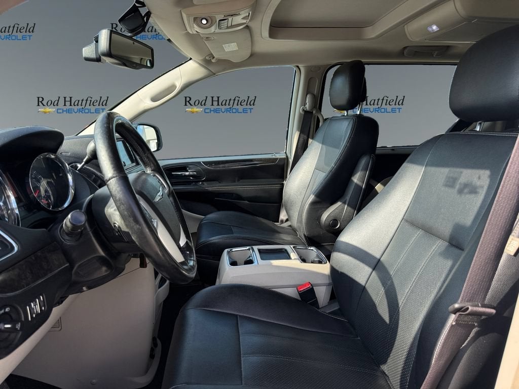 Used 2015 Chrysler Town & Country Touring-L with VIN 2C4RC1CG4FR571728 for sale in Lexington, KY