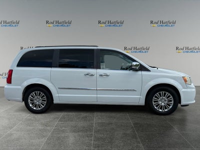 2015 Chrysler Town & Country Touring-L