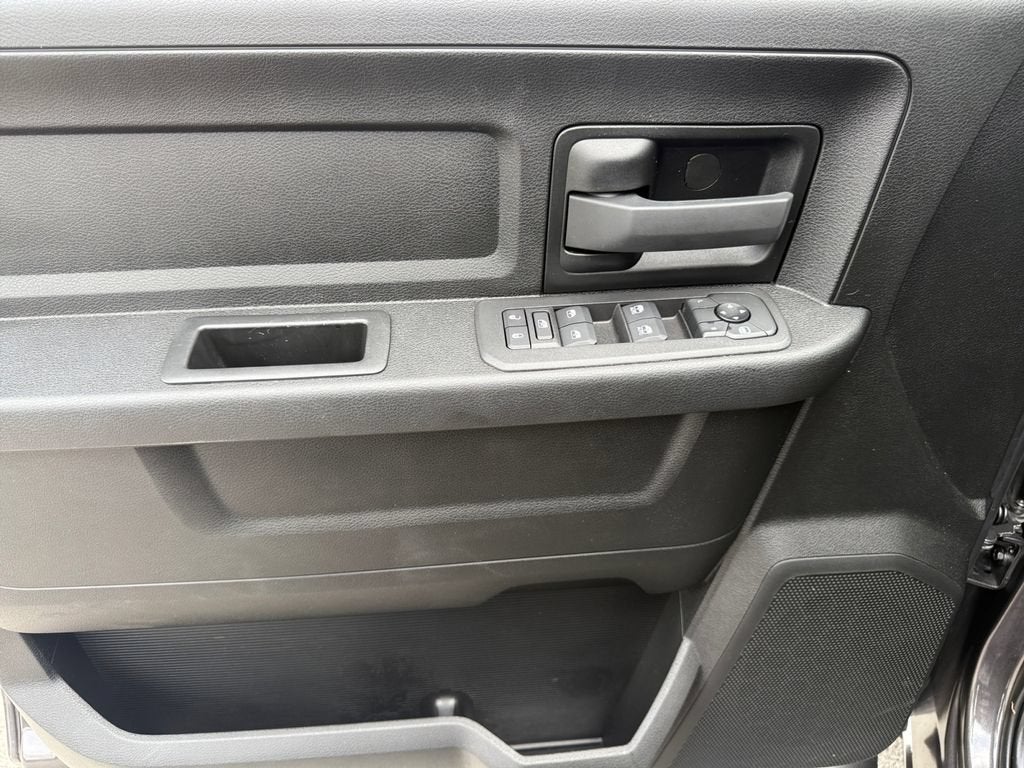 2026 RAM 2500 Tradesman Crew Cab 4x4 6'4" Box