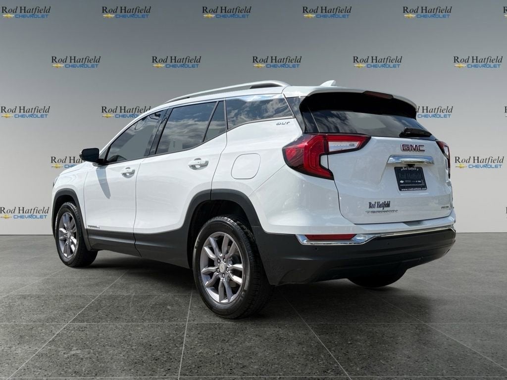 2023 GMC Terrain SLT