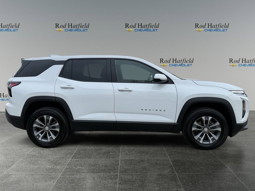 2026 Chevrolet Equinox LT - Photo 8