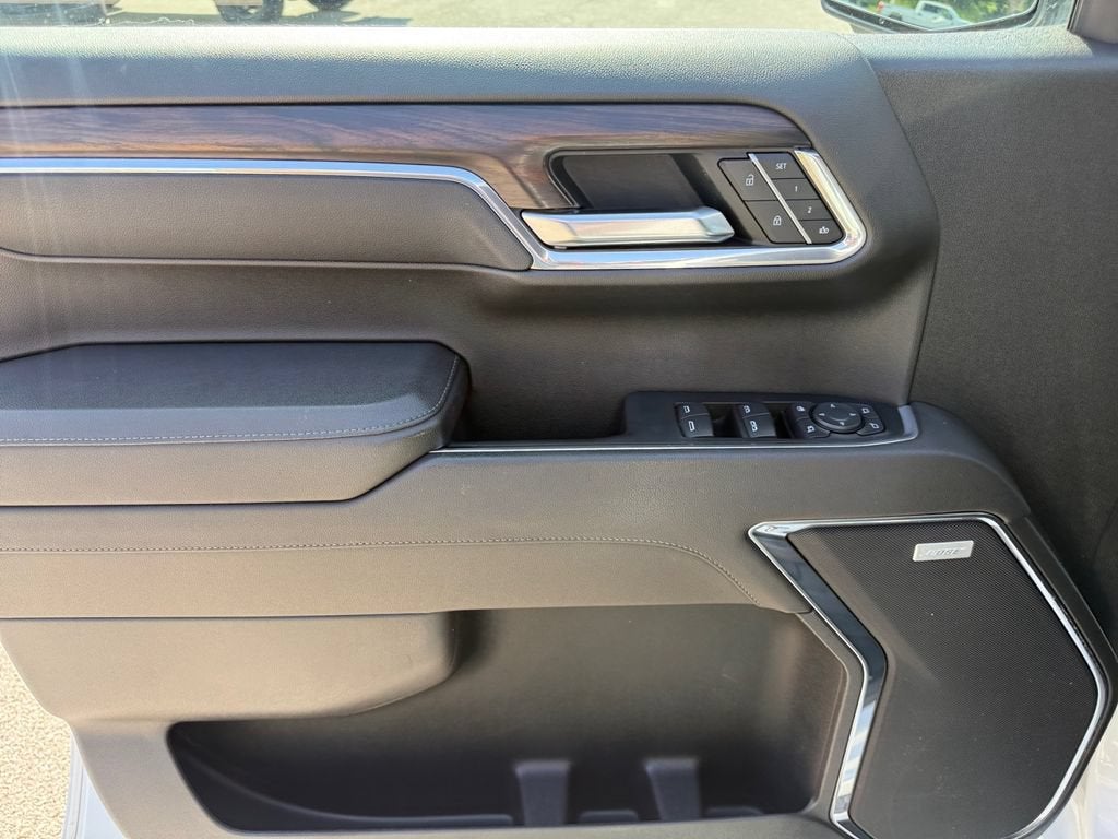 2023 GMC Sierra 1500 SLT - Photo 17