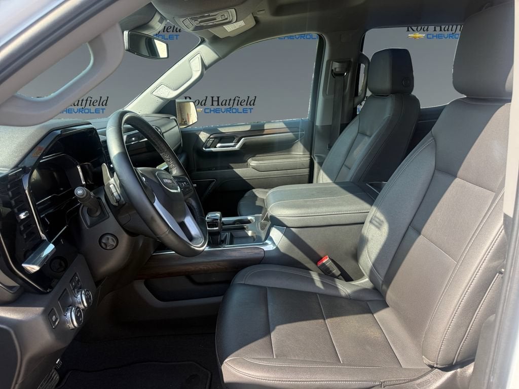 2023 GMC Sierra 1500 SLT - Photo 8