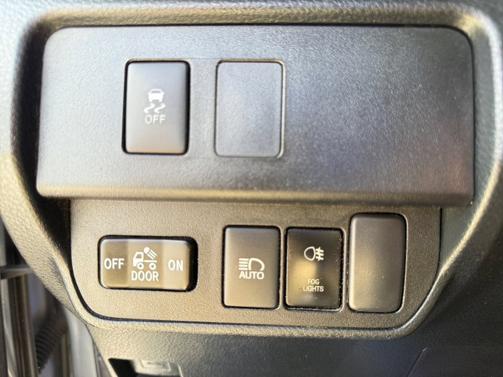 2021 Toyota Tacoma SR - Photo 17