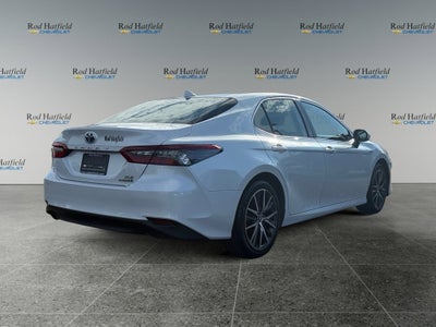 2021 Toyota Camry Hybrid XLE