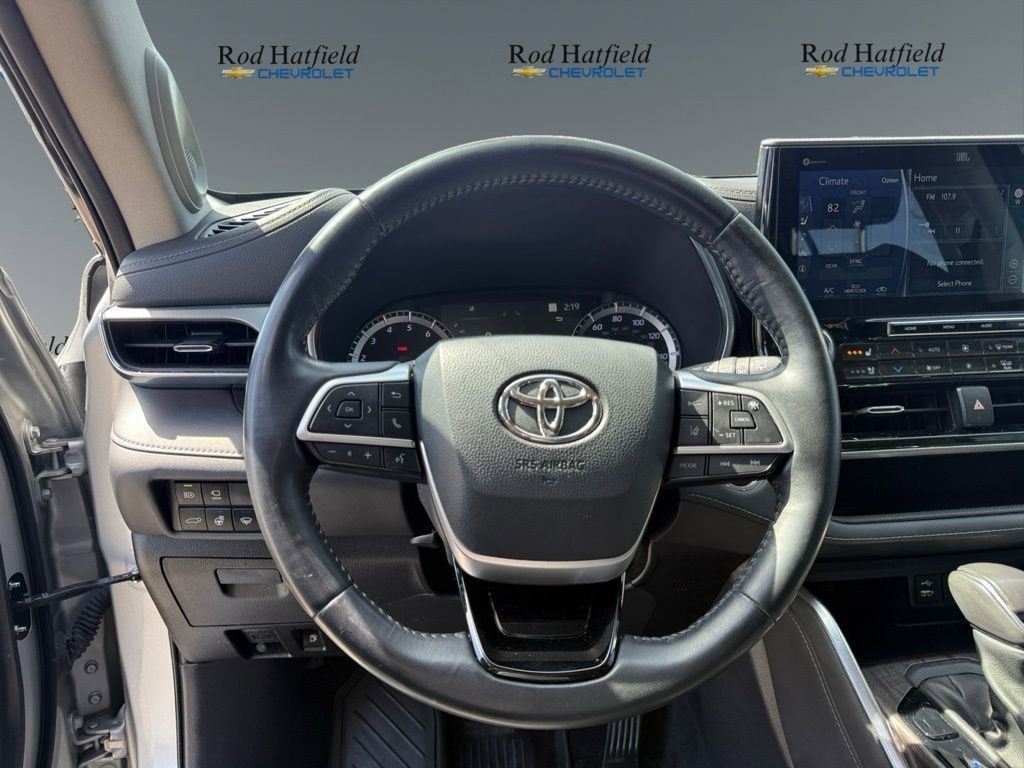 2022 Toyota Highlander Platinum