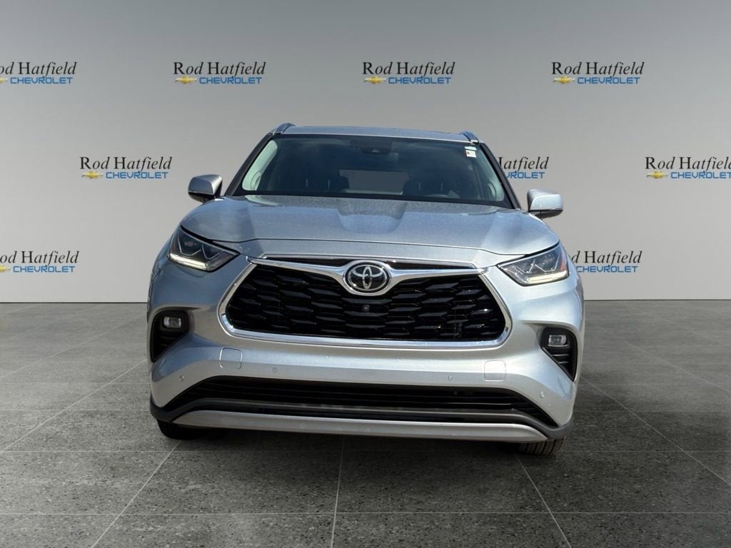 2022 Toyota Highlander Platinum