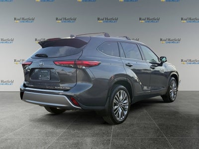 2022 Toyota Highlander Platinum