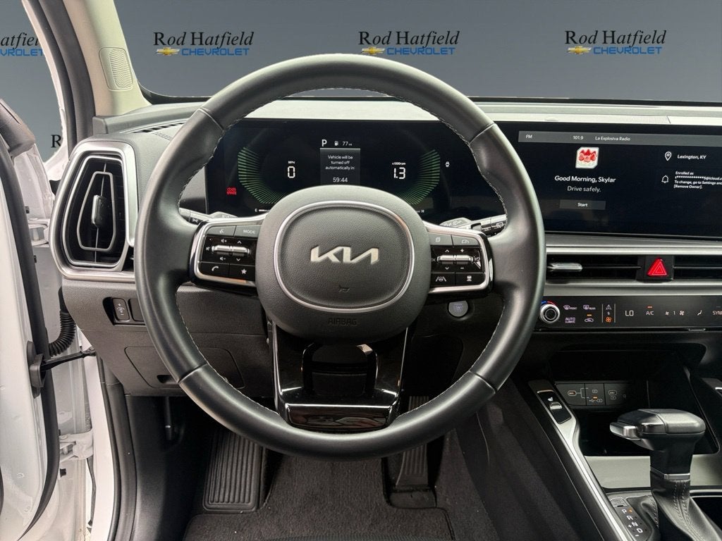 2025 Kia Sorento S - Photo 11
