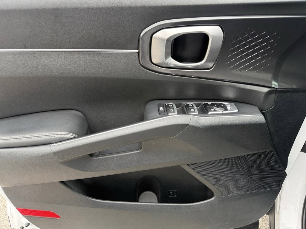 2025 Kia Sorento S - Photo 20