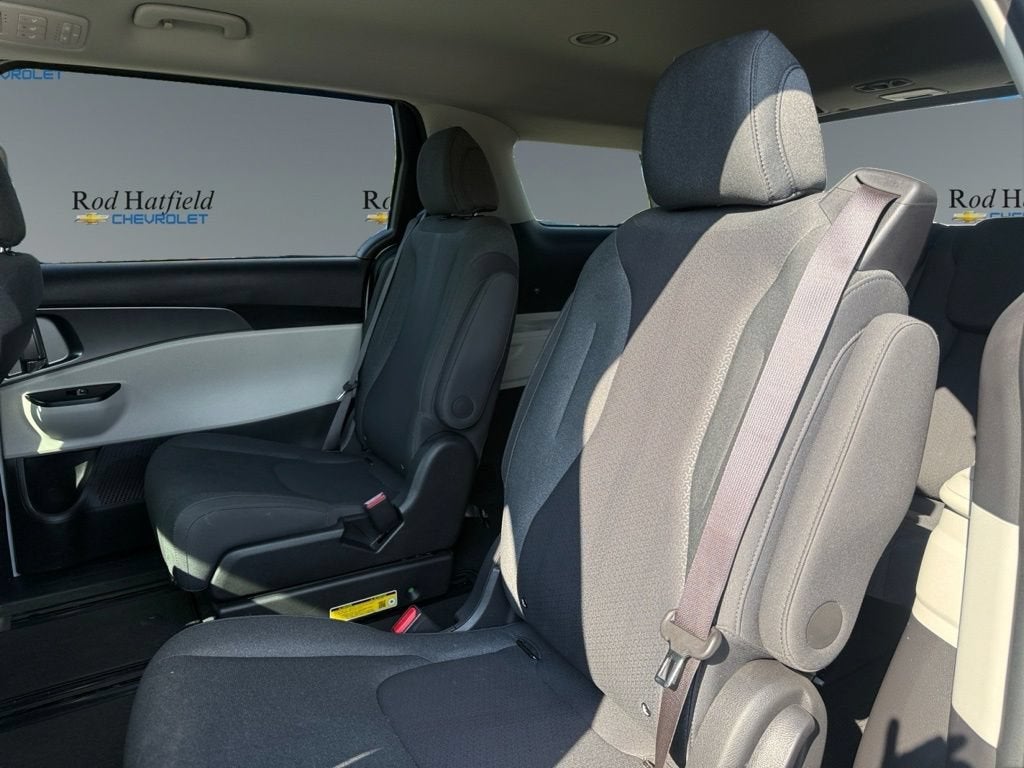 2024 Kia Carnival MPV LX