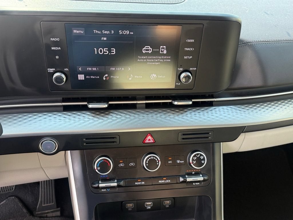 2024 Kia Carnival MPV LX